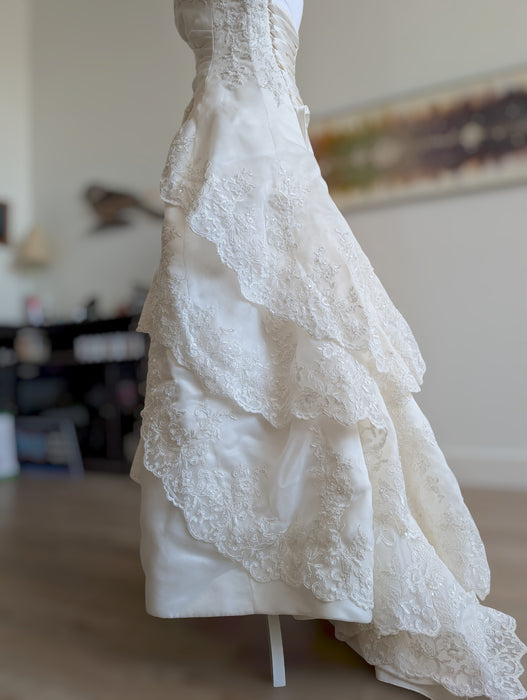 Vintage 2007 Zurc by Impression Wedding Dress – Size 6 | Timeless Designer Bridal Gown