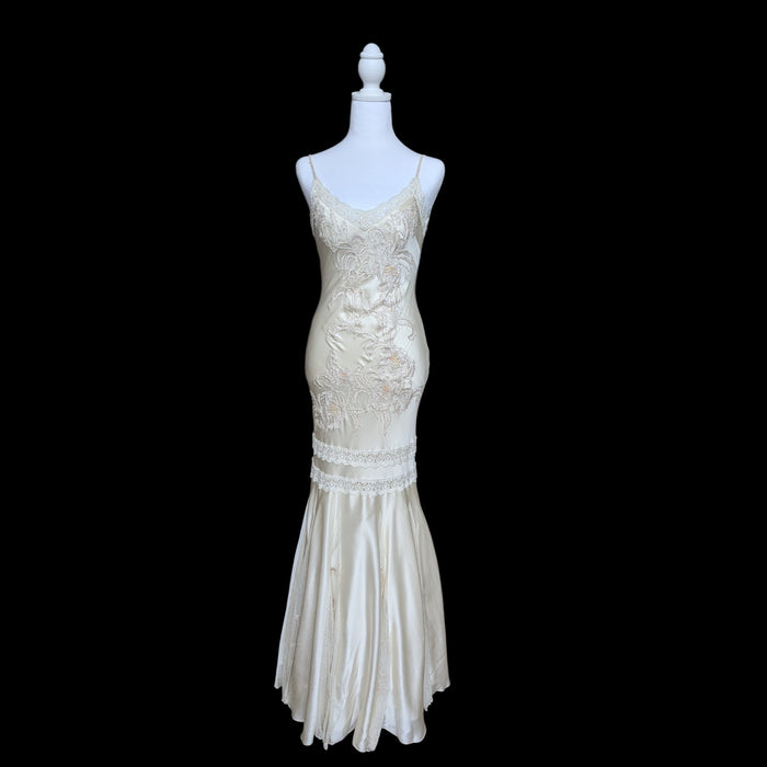 2007 Holt Renfrew Vintage-Inspired Silk-Style Dress
