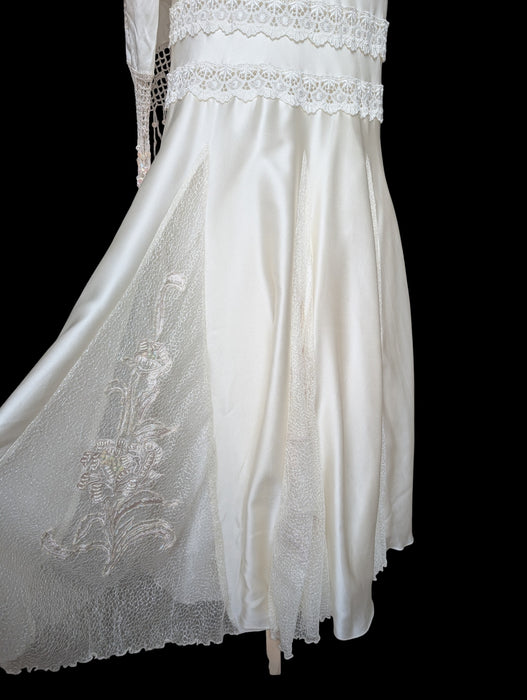 2007 Holt Renfrew Vintage-Inspired Silk-Style Dress