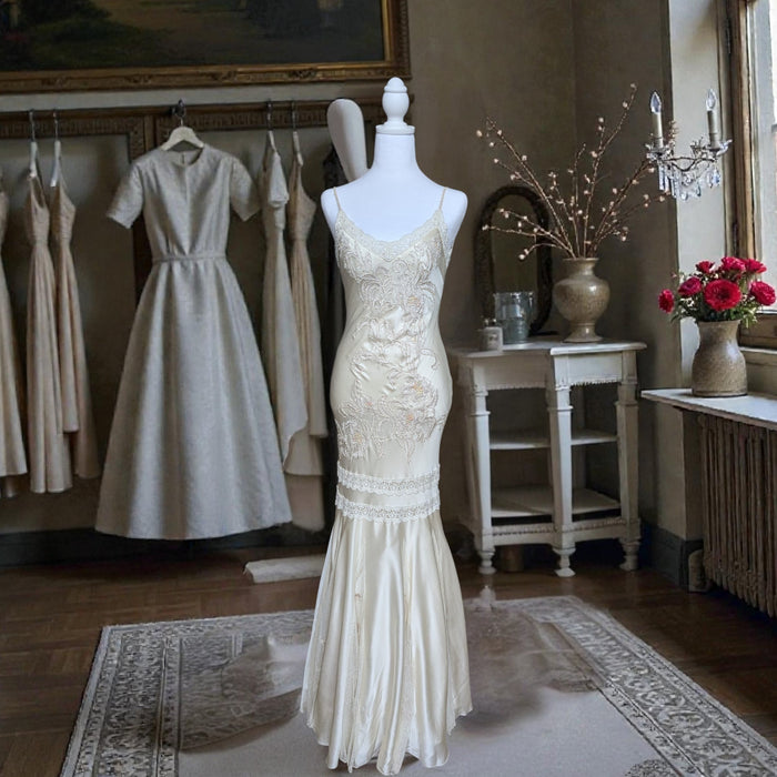 2007 Holt Renfrew Vintage-Inspired Silk-Style Dress